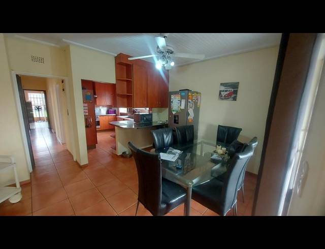 3 BEDROOM HOUSE FOR SALE IN FREEWAY PARK